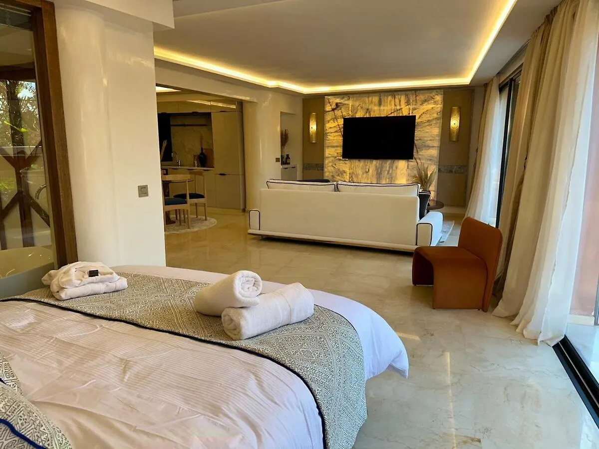 Yves Saint Laurent Jacuzzi Elegance Marrakesh 0*,